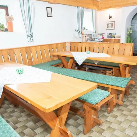 Gaestehaus Schuetz *