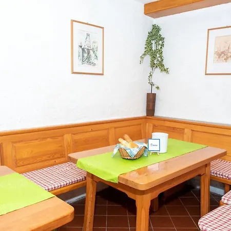 Nocleg ze śniadaniem Gaestehaus Schuetz