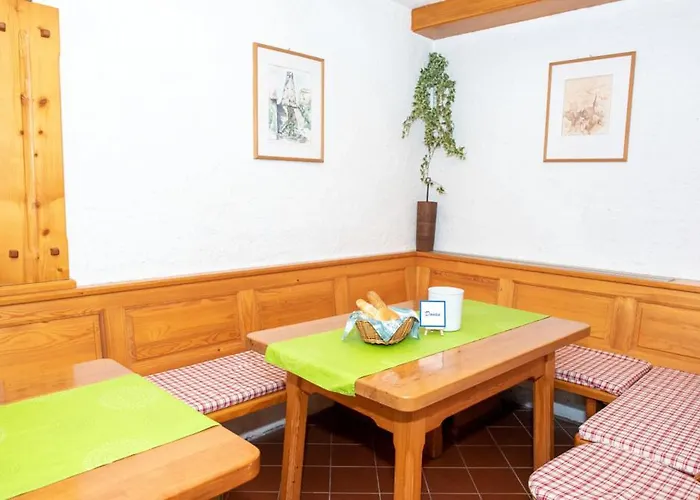 Bed & Breakfast Gaestehaus Schuetz